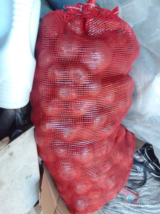 Картофель местный с доставкой до подъезда.