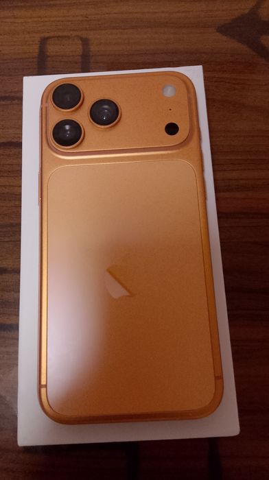 IPhone 17 Pro Maxs Dubaybu yaxshisi bezpradnoy zaryad hammasi ishlaydi