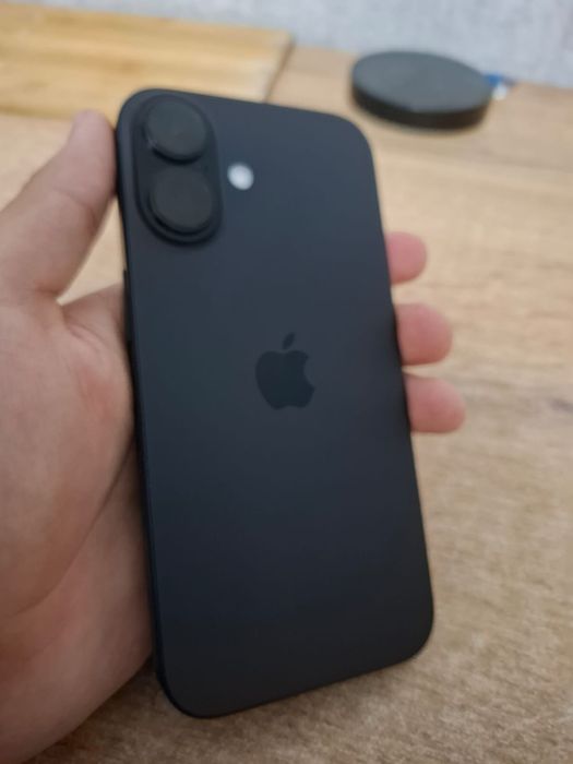 Продам iphone 16 100%