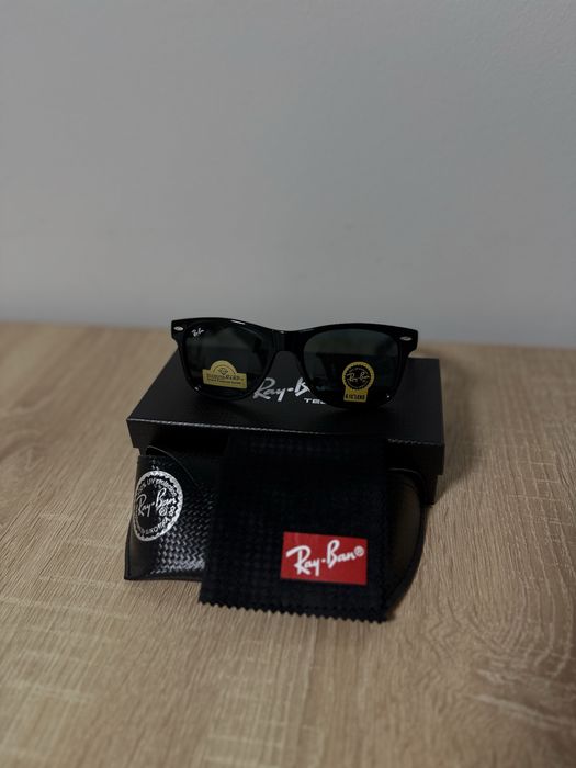 Продам очки Ray-Ban