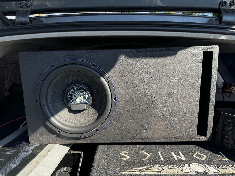 Vand subwoofer Hifonics. 1400W 500rms. 4 ohmi Magnat, Crunch, Blaupunckt Boss.