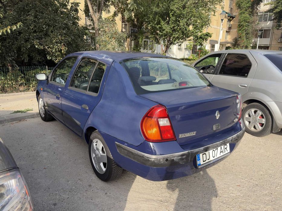 Renault Clio Symbol 1.4 MPI 2003, acte la zi