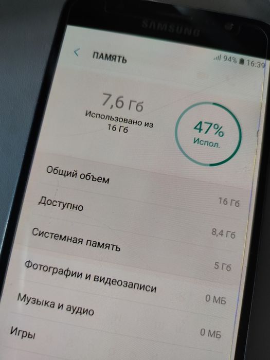 Продам телефон Samsung J7