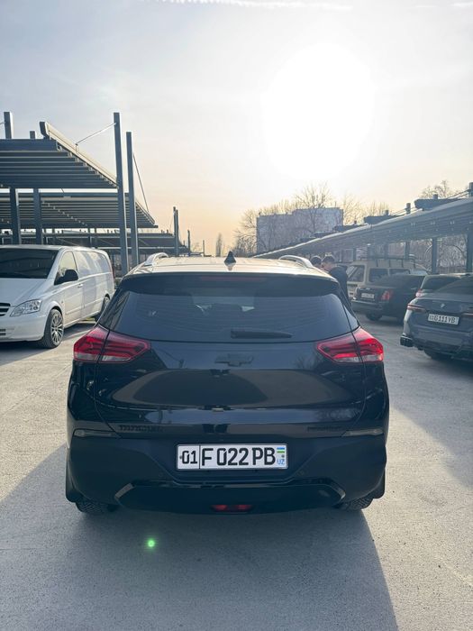 Treker 2023 Primier panarama lyukli