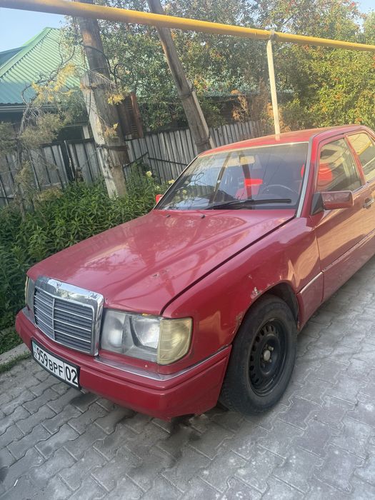 Mercedes-Benz 124