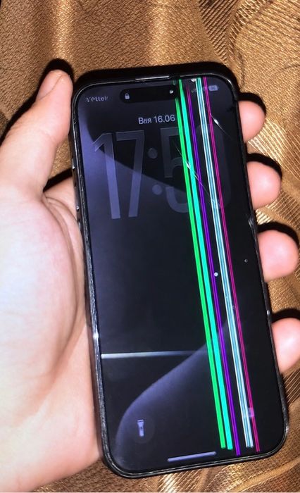 Продава се iphone 15 pro