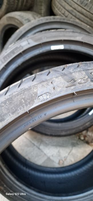 235/35/19 Pirelli P Zero