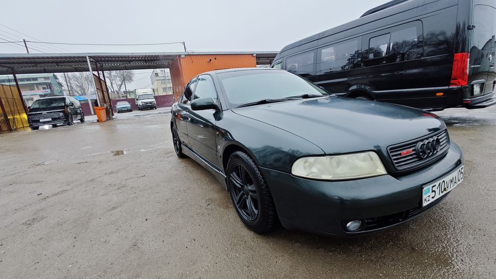 Продам Ауди А4 в отличном состоянии