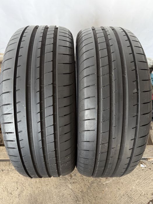 225/45/19 GoodYear 2броя дот21