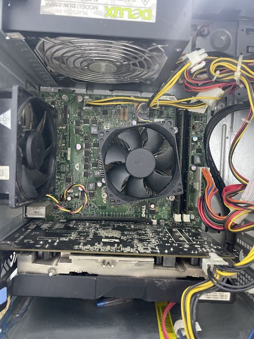 Компьютер DELL..