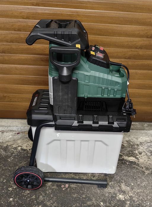 Валцова дробилка за клони Парксайд/Parkside 2800w