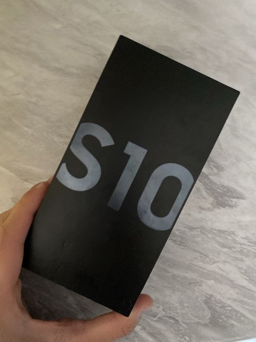 Продам Samsung s10