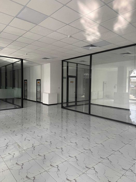 Сдам на улице Уста ширин Цокольное помещение МАЛИКА базар 600 м2 Ф33