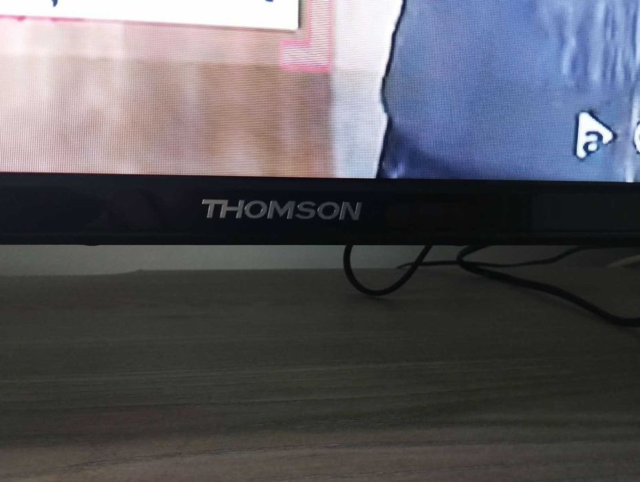 Televizor LED Thomson 81 cm (32"), functie monitor, Rezoluție HD, Ca Nou – Impecabil