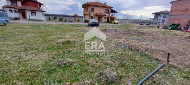 Равен парцел в м. "Казан Топра"