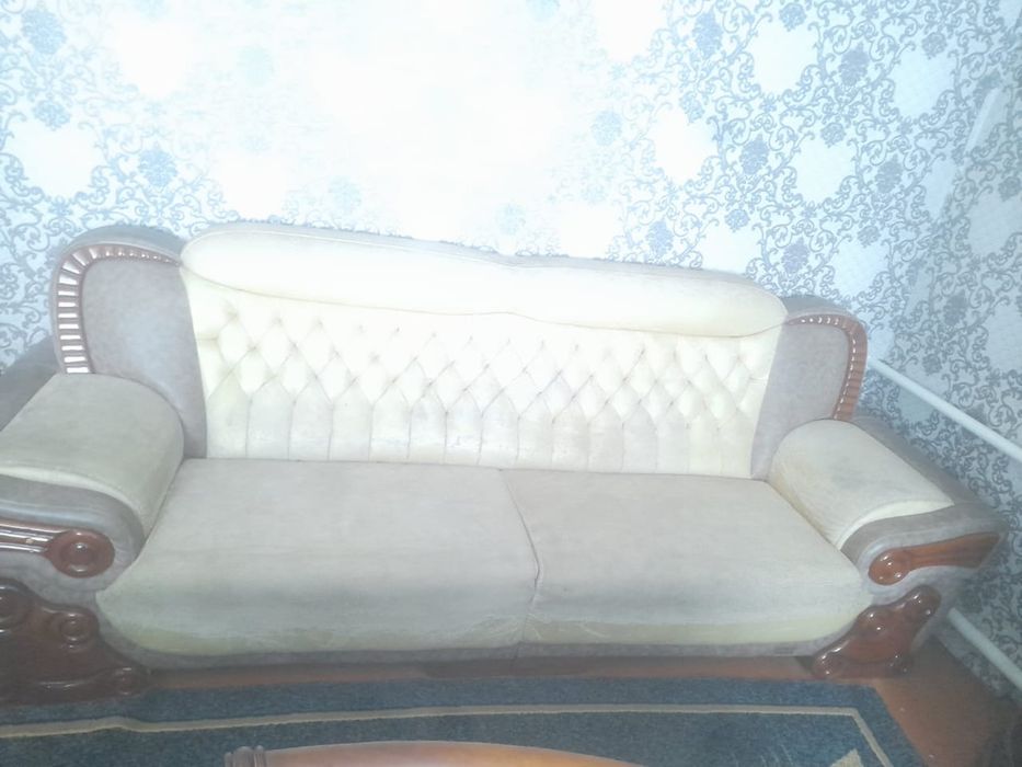 Кожаный диван тройка