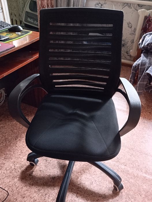 Продам компьютерное кресло