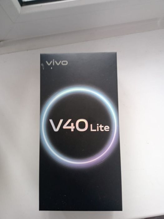 Продам телефон vivo 40 lite