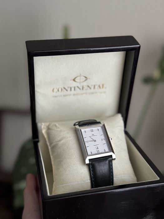 Часы continental