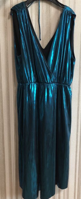 Продам Красивые платья