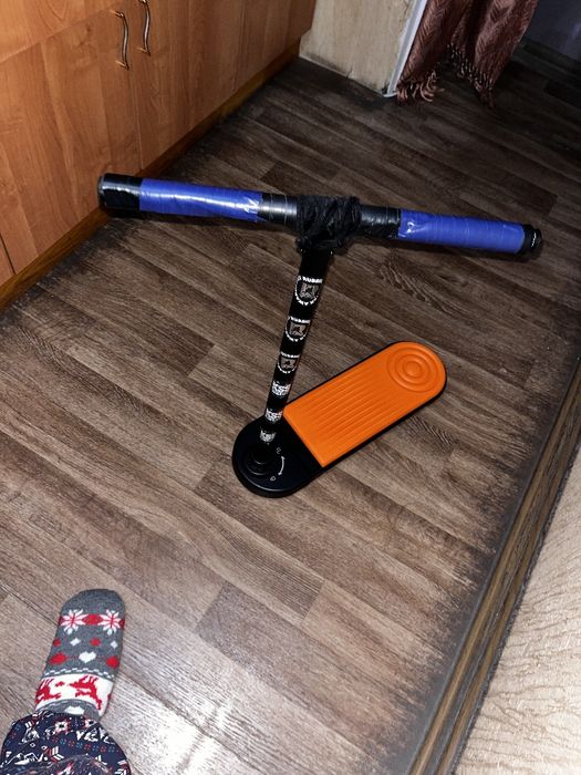 Батутный самокат ipozon