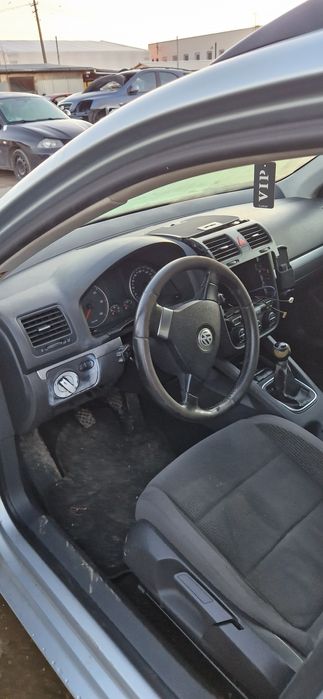 Vând interior golf 5 2.0 an 2009 brek