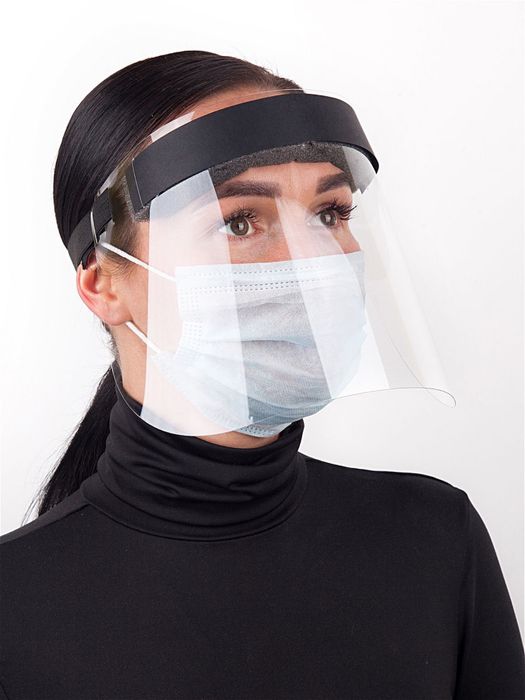 14 полимерных масок (12 черных, 2 белых)