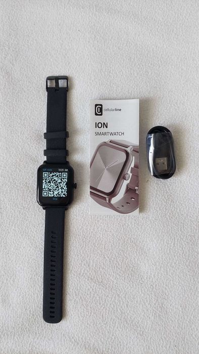 Чисто нов многофункционален смарт часовник "Cellularline"