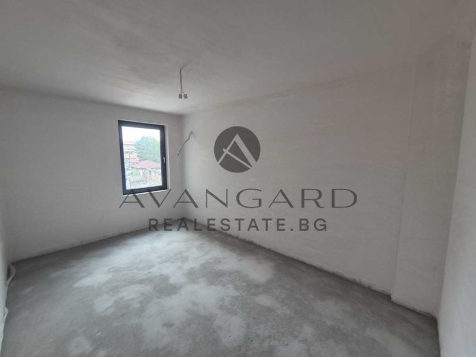 Продава се Тристаен апартамент в Пловдив, Център - 162 кв.м за 1482 €/кв.м - Снимка #2