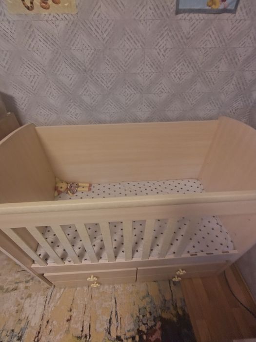 Бебешка кошара на лорели