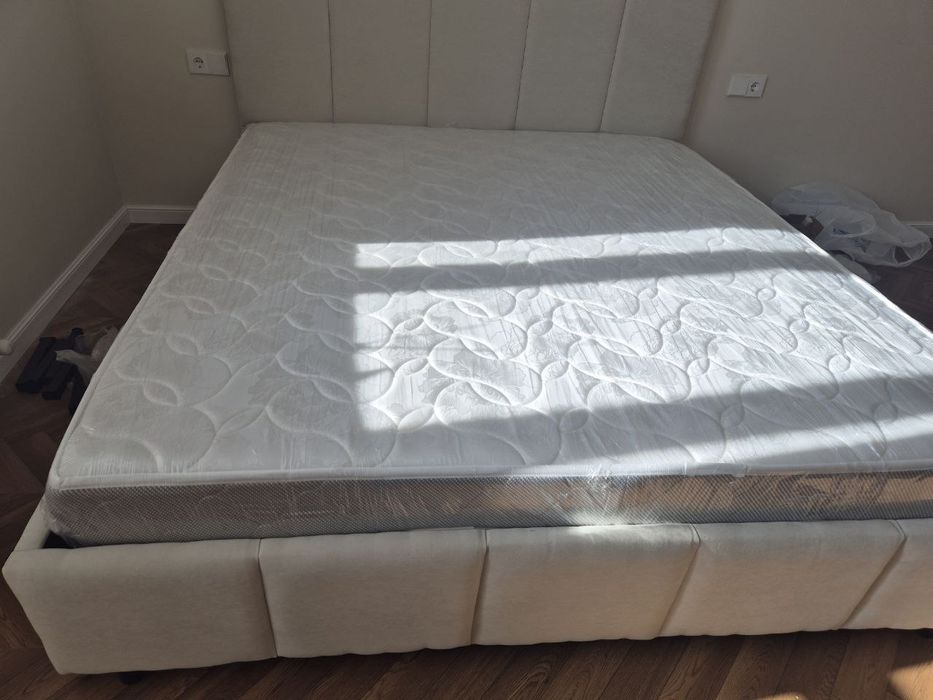 Матрас новый 200х180