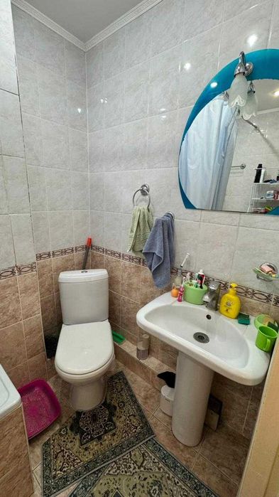 Продам 2 комн. кв. район Достык Мола