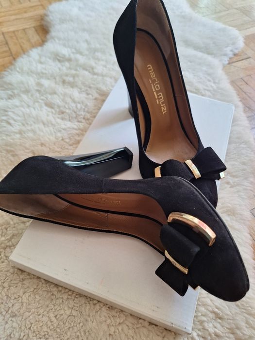 Pantofi eleganți
