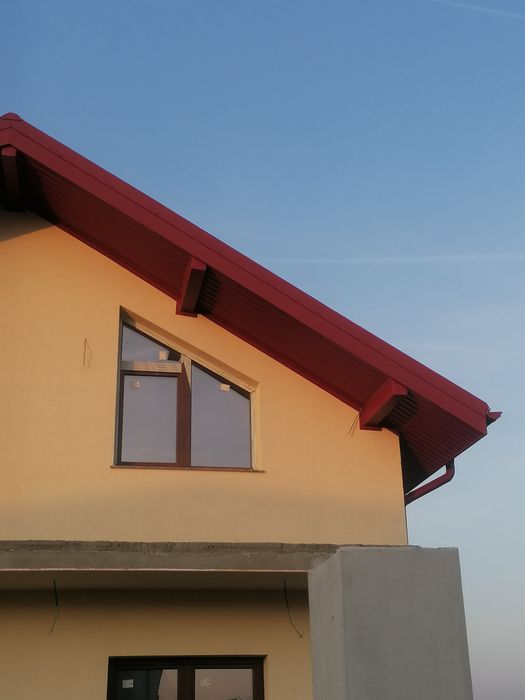 Tigla metalica jgheaburi burlane reparatii acoperis garduri terase foișoare
