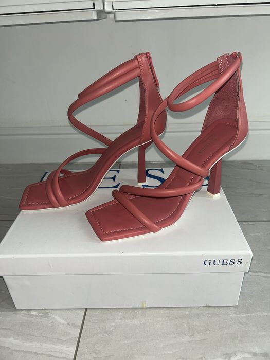 Sandale guess noi