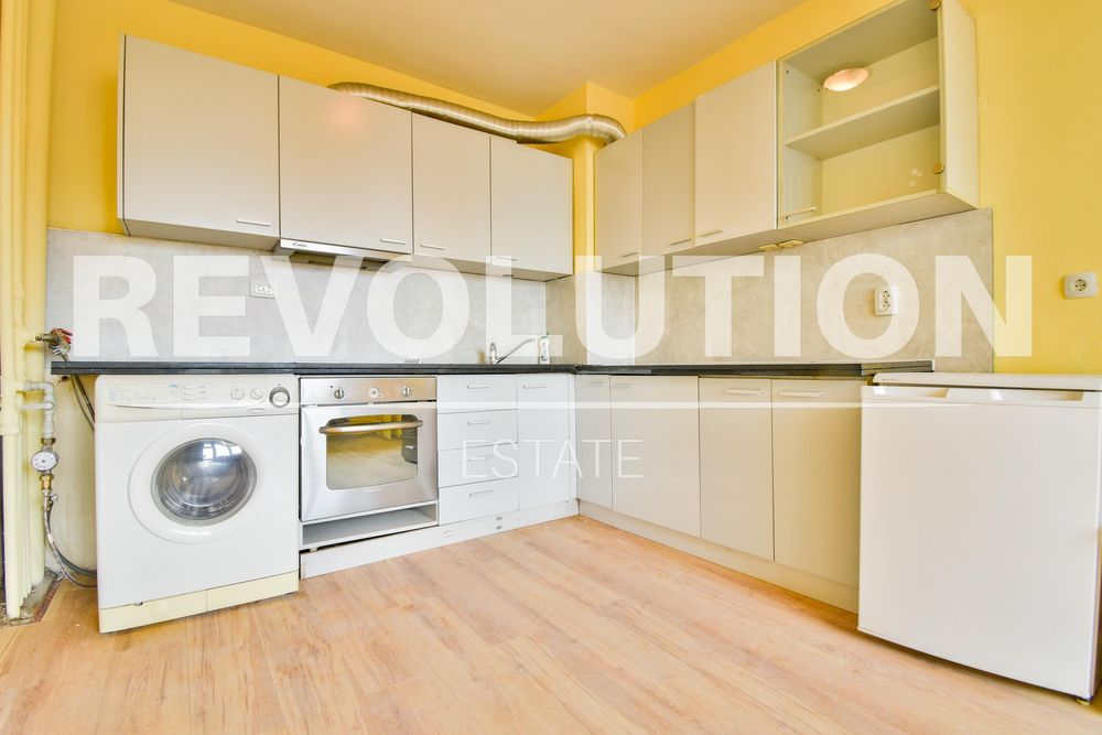 Дава се под наем Тристаен апартамент в София, Люлин 10 - 95 кв.м за 415 € - Снимка #3