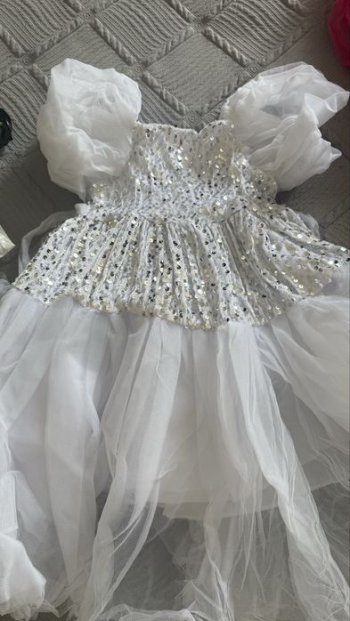 Платье нарядное для девочки