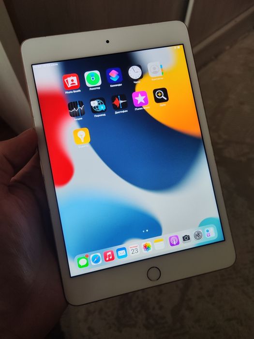 Apple iPad 4 Mini 128 GB WiFi ideal Polniy Komplekt arzon narxda