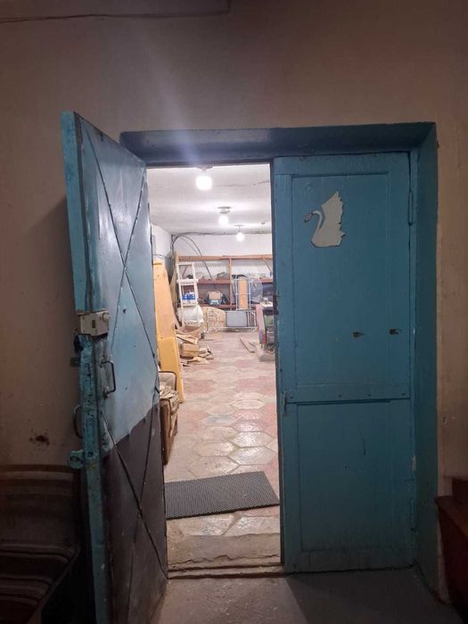 сдам в аренду  подвальное помещение