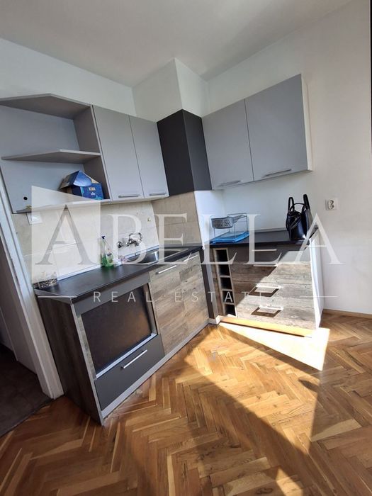 Дава се под наем Офис в София, Докторски паметник - 108 кв.м за 680 € - Снимка #2