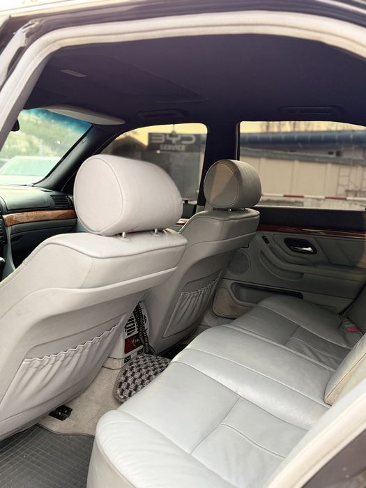 BMW E38 Бумер продается!