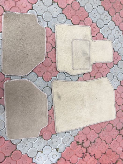 Vand covorase BMW X3, velur, culoare galbena