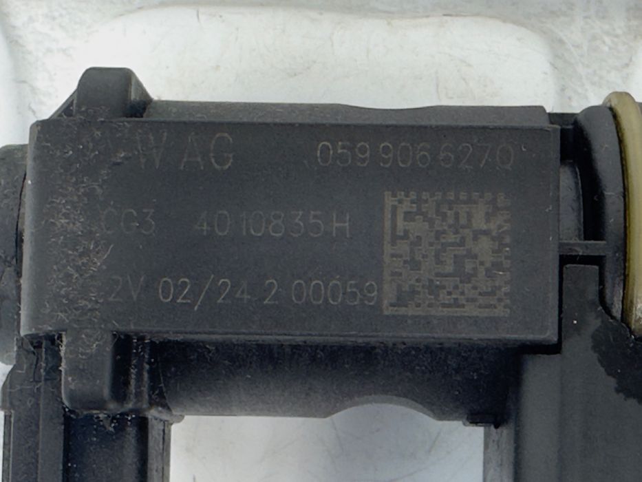 Клапан налягане AUDI 059906627Q