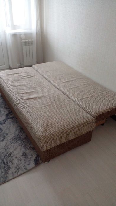 Отдам даром диван