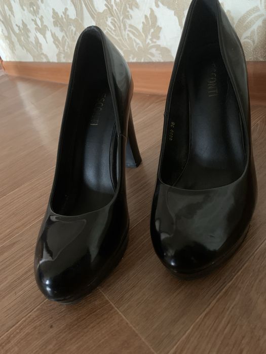 Новые Туфли красивые необычные