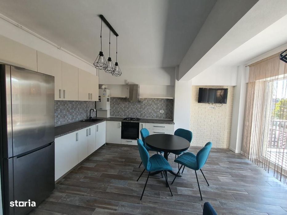 De inchiriat Apartament 3 camere, zona Cetate Lidl Bloc Nou.