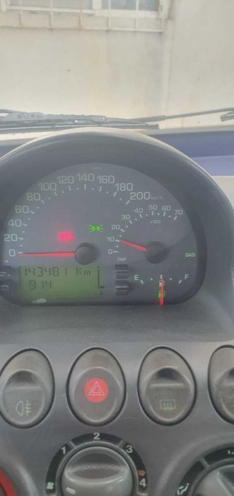 Fiat Multipla din 2000, motor 1600 benzină, 6 locuri, înmatriculată