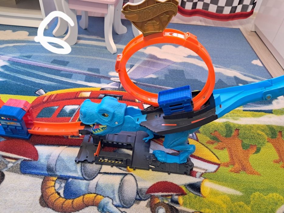 Hot Wheels писти