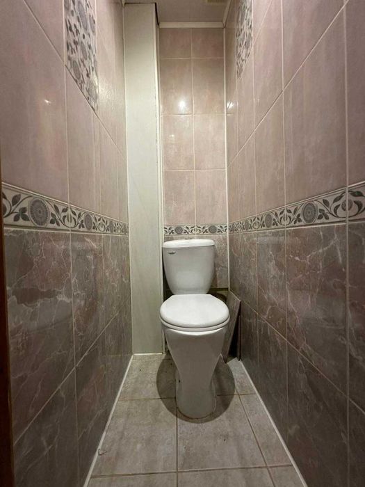 Продам 4 комн. квартиру, в 20 мкрн.