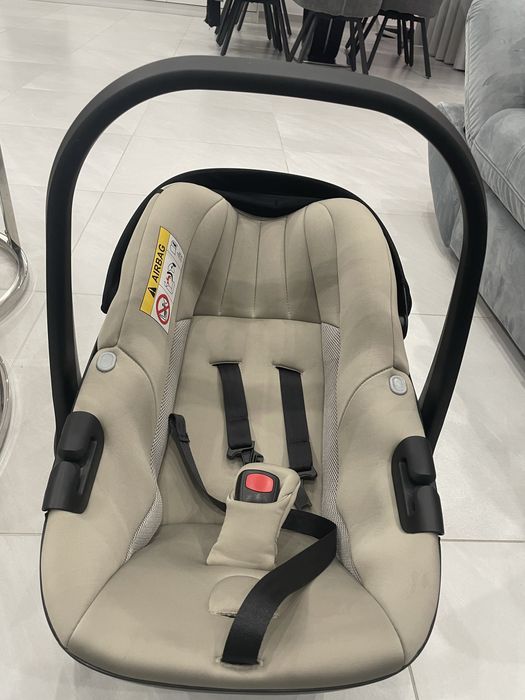 Бебешка кошница за кола Venicci